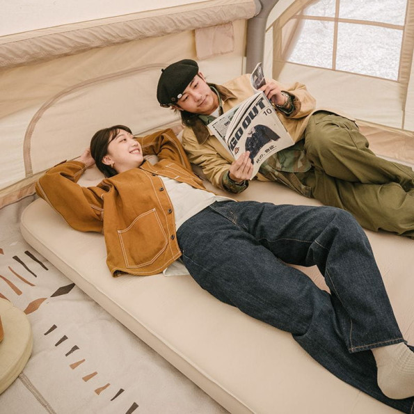 Самонадувающийся матрас 10 см двойной с помпою Naturehike , бежевый -
                                                        Фото 4