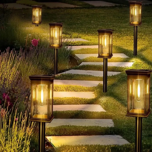 Набір сонячних ламп LED на ніжці для освітлення стежок -
                                                        Фото 3