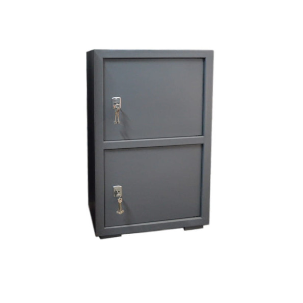 Офисный сейф Клерк 178