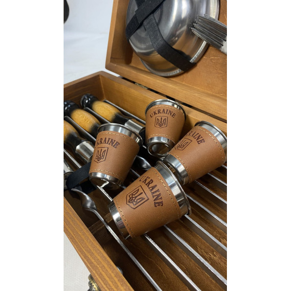 Набор ручной работы из 8 шампуров и посуды в деревянном кейсе -
                                                        Фото 2