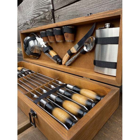 Набор ручной работы из 8 шампуров и посуды в деревянном кейсе -
                                                        Фото 4