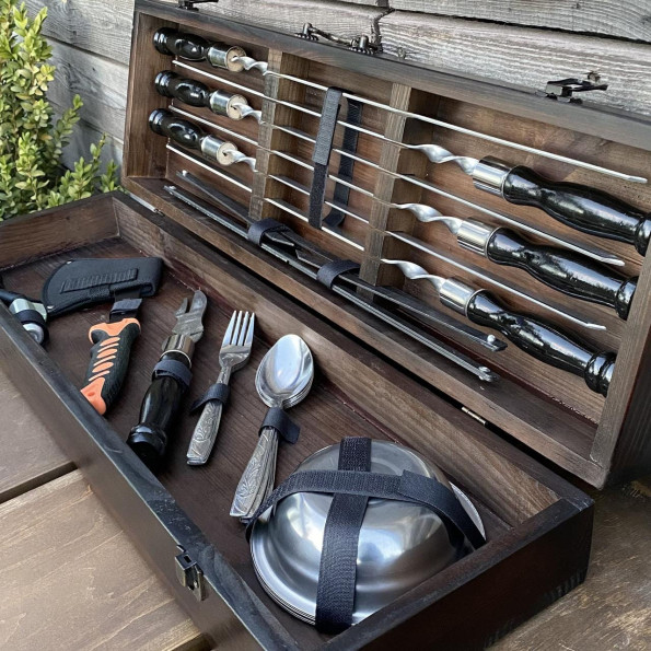 Набор ручной работы из 6 шампуров посудой и топором в кейсе из дерева -
                                                        Фото 2