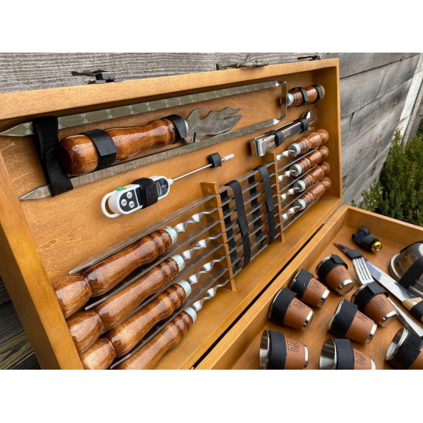 Набор ручной работы 8 шампуров, посуда, термометр для мяса в деревянном кейсе -
                                                        Фото 4