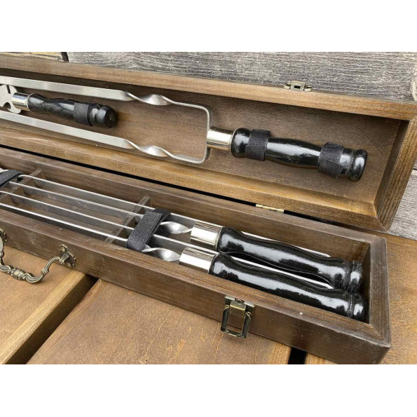 Набор ручной работы 4 шампура и вилка для снятия мяса в деревянном кейсе -
                                                        Фото 2