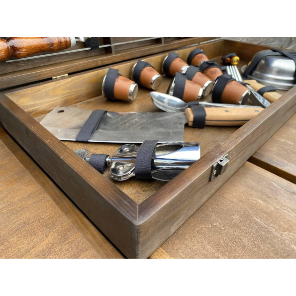 Набор ручной работы 8 шампуров, посуда, термометр для мяса, штопор в деревянном кейсе -
Фото 3 Набор ручной работы 8 шампуров, посуда, термометр для мяса, штопор в деревянном кейсе -
Фото 3