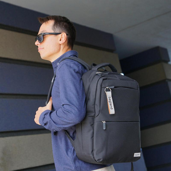 Рюкзак для ноутбука черный 17 л с ортопедической спинкой 14