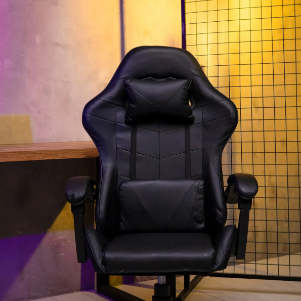 Геймерське крісло з подушками для ПК чорне -
                                                        Фото 3