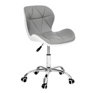 Кресло офисное на колесах из эко-кожи серое
