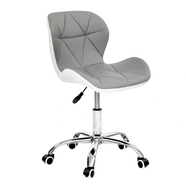 Кресло офисное на колесах из эко-кожи серое