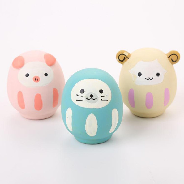 Іграшка для собак Баранець круглий латексний зі звуком, бежевий 5 см Іграшка для собак Баранець круглий латексний зі звуком, бежевий 5 см