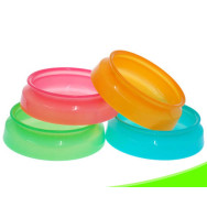 Миска пластиковая для собак Lovable Dog с ободком, разноцветная 21см