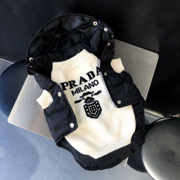 Брендовий светр для собак PRADA з логотипом на спині білого кольору, білий -
                                                        Фото 3