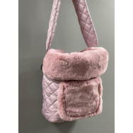 Сумка-перенесення для собак на плече MARALIS зимова, із зовнішньою кишенею пудрова з пудровим хутром 