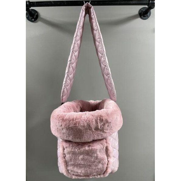 Сумка-перенесення для собак на плече MARALIS зимова, із зовнішньою кишенею пудрова з пудровим хутром  -
                                                        Фото 4