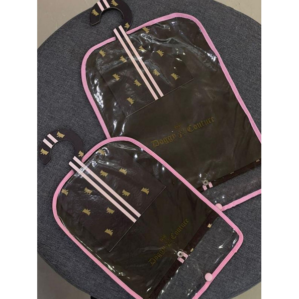 Комплект чохол для зберігання одягу собак з тремпілем Juicy Couture на змійці, коричневий 27х20 см -
                                                        Фото 2