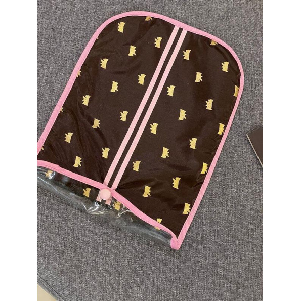Комплект чохол для зберігання одягу собак з тремпілем Juicy Couture на змійці, коричневий 27х20 см -
                                                        Фото 3
