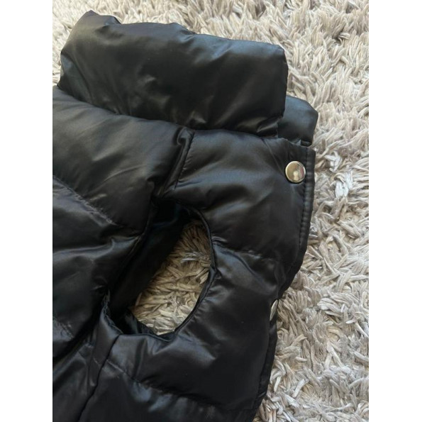 Брендовий зимовий жилет для собак MONCLER, без капюшона, на точках, чорний -
                                                        Фото 5