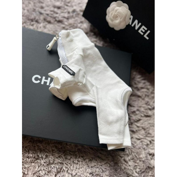 Брендовый трикотажный Костюм для собак Chanel со змейкой на груди, ,Белый M