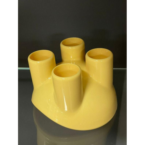 Миска пластикова для собак і кішок на ніжках 14,5*14*10см, жовта  -
                                                        Фото 4