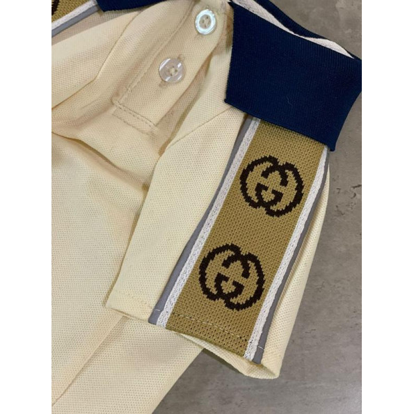 Брендова футболка поло для собак GUCCI з ґудзиками на шиї, біла M -
                                                        Фото 2