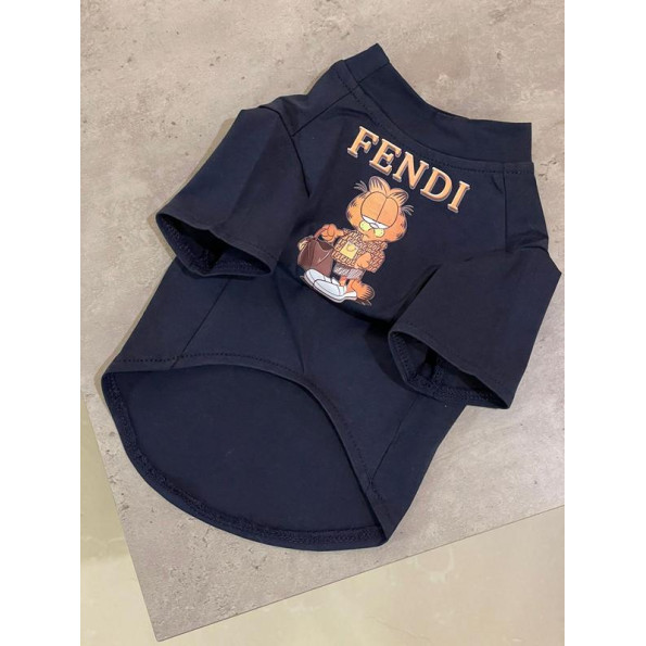 Брендовая футболка для собак FENDI с рыжим котом с сумкой, черная M -
Фото 2 Брендовая футболка для собак FENDI с рыжим котом с сумкой, черная M -
Фото 2