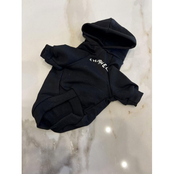 Толстовка для собак CHANEL з капюшоном, Малюнок №5, чорна -
Фото 2 Толстовка для собак CHANEL з капюшоном, Малюнок №5, чорна -
Фото 2