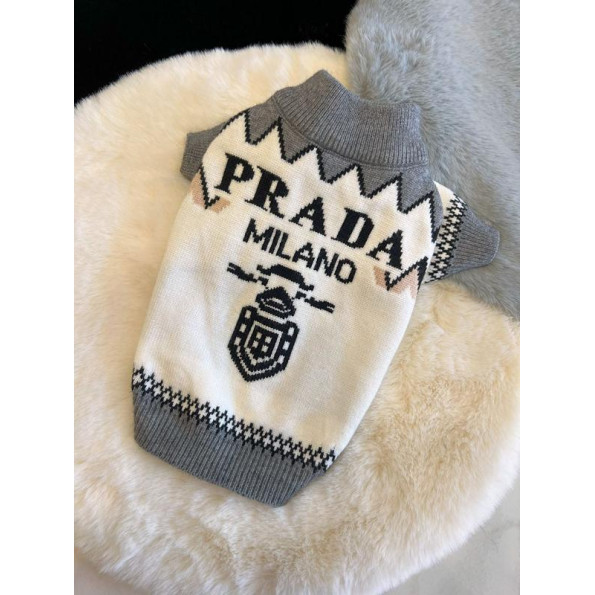 Брендовий светр для собак PRADA з логотипом на спинці, сірі краї з зигзагами, білий L