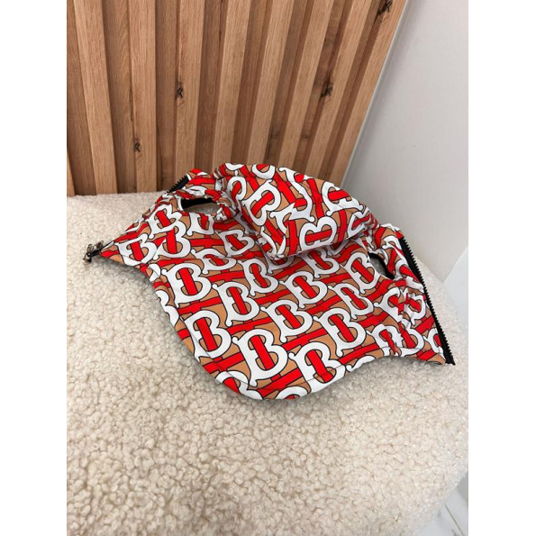 Зимний жилет для собак BURBERRY с буквами В на принте, с капюшоном бежевая M