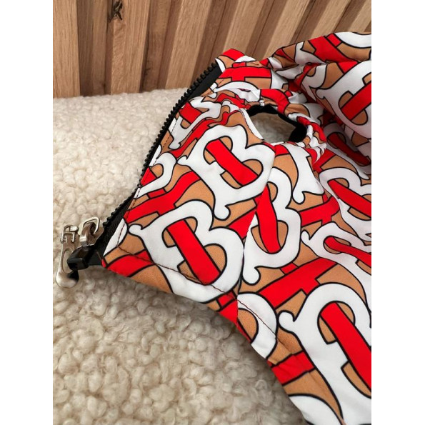 Зимний жилет для собак BURBERRY с буквами В на принте, с капюшоном бежевая M -
                                                        Фото 3