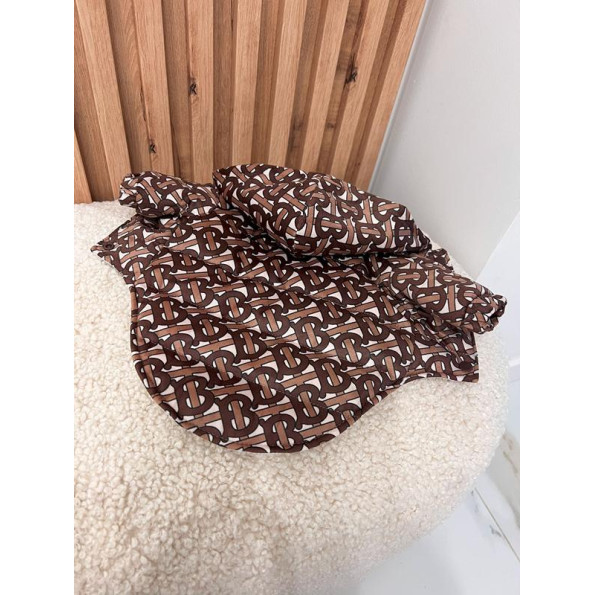 Зимняя курточка для собак BURBERRY велюровая c капюшоном, коричневая S