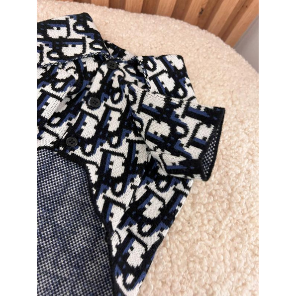 Кофта для собак DIOR з коміром на гудзиках, принт в дрібний логотип, чорна M -
                                                        Фото 4