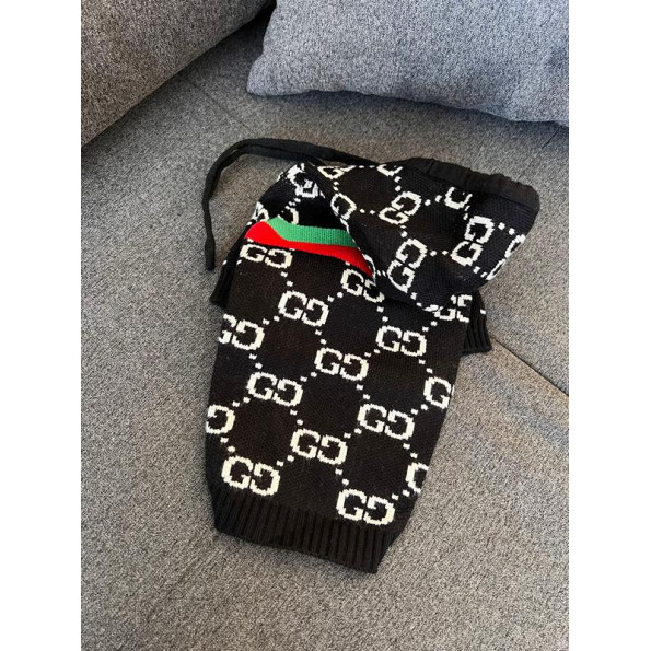 Вязанная кофта для собак GUCCI с капюшоном на шнурках черная M