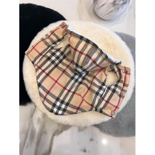 Брендова Зимова жилетка для собак BURBERRY з капюшоном, на кнопках, бежева