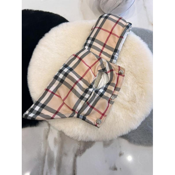 Брендова Зимова жилетка для собак BURBERRY з капюшоном, на кнопках, бежева -
                                                        Фото 2