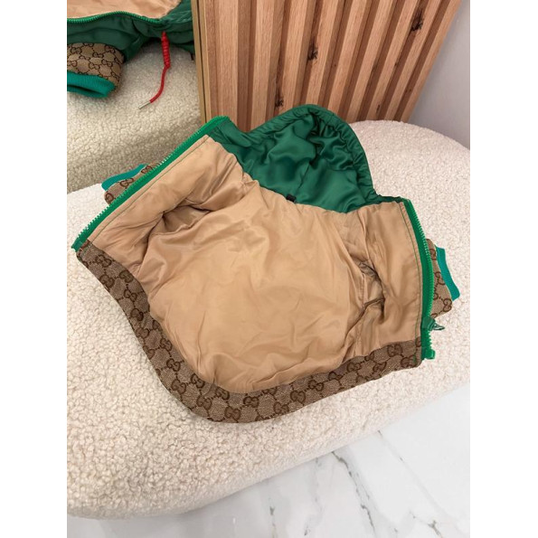 Брендова зимова куртка для собак GUCCI зі шнурками на каптурі, на змійці, з кільцем під нашийник, бежева -
                                                        Фото 3