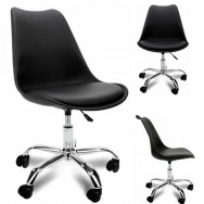 Кресло на колесах черное