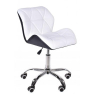 Кресло на колесах бело-черное