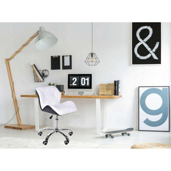 Кресло на колесах бело-черное -
                                                        Фото 9