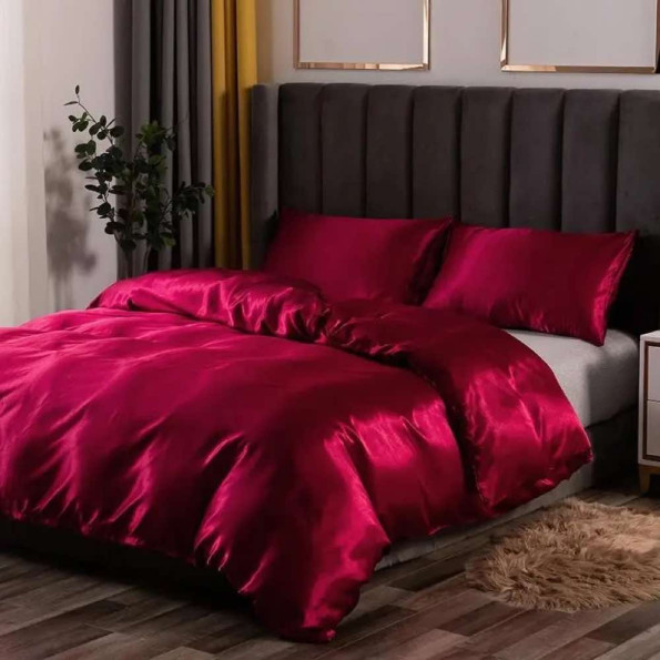 Полуторный постельный комплект атлас бордового цвета 327472