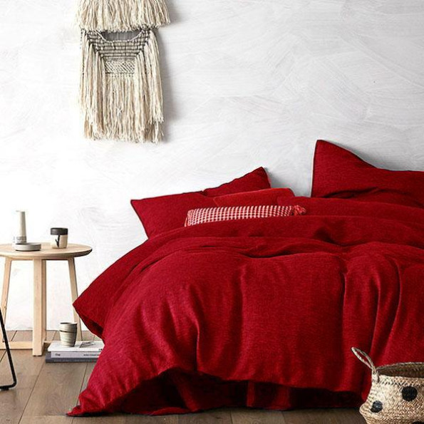 Двуспальный постельный комплект красный микрофибра 249059
