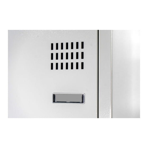 Шкаф для раздевалок металлический с нижней полкой 7 секций, 14 дверец, 2 полки секия 400 мм ГАЛЛА -
                                                        Фото 5