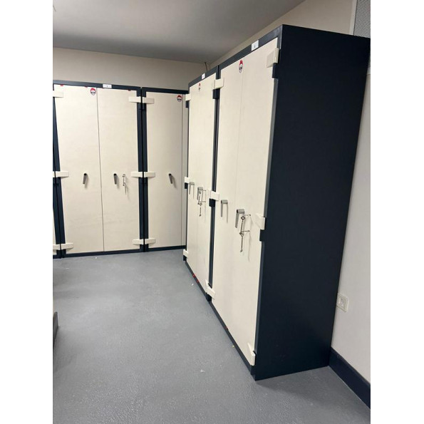 Шкаф огнестойкий GRIFFON 1952E с электронным кодовым замком -
                                                        Фото 9