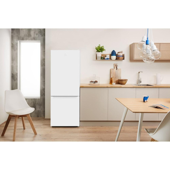 Холодильник двухкамерный Indesit LR6 S1 W -
                                                        Фото 5