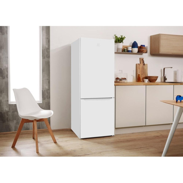 Холодильник двухкамерный Indesit LR6 S1 W -
                                                        Фото 6