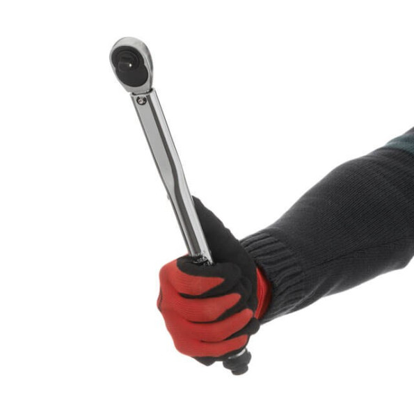 Динамометрический ключ 3/8