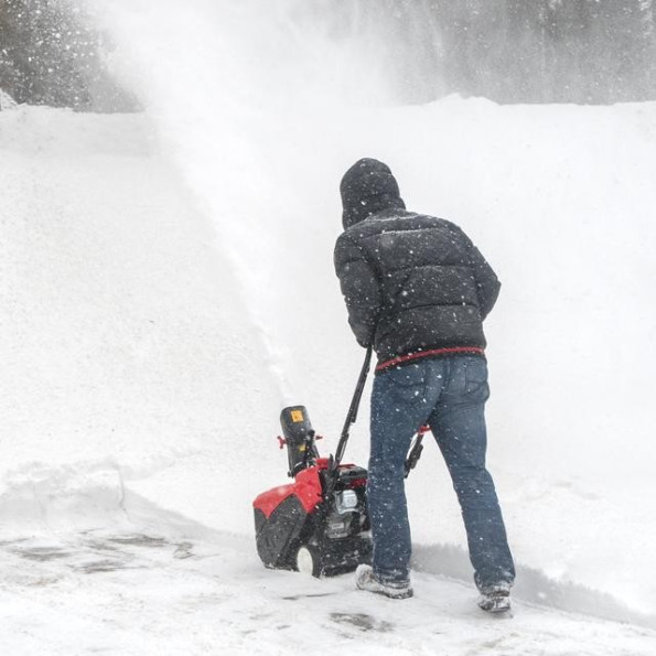 Снігоприбиральник бензиновий, 2.2 к.с./1.65 кВт, висота/ширина захвату 300/460 мм -
                                                        Фото 10