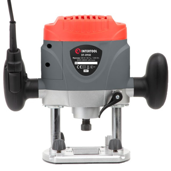 Фрезер, 1200 Вт, 8000-28000 об/хв, цанга 6/8 мм, макс глибина 52 мм -
Фото 3 Фрезер, 1200 Вт, 8000-28000 об/хв, цанга 6/8 мм, макс глибина 52 мм -
Фото 3