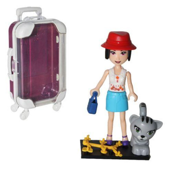 Лялька у валізі з котом, в червоній шапочці
